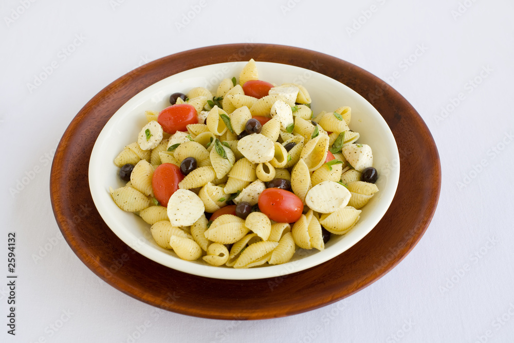 shell macaroni and chesse with tomato shell macaroni and chesse with tomato