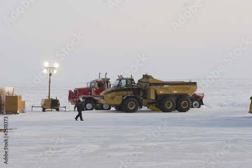 polar heavy-duty equipment