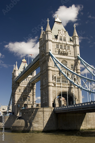 the tower bridge, london