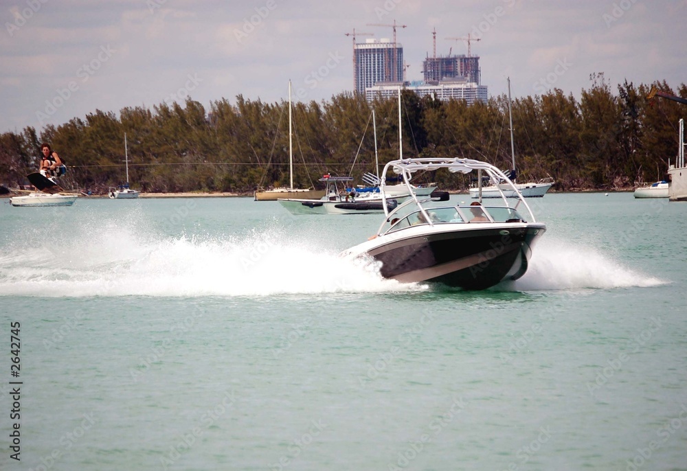 Fototapeta premium motor boat