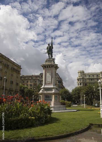 san sebastian - oquendo statue