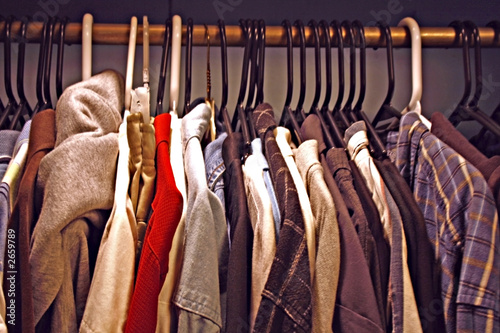 closet-clothing
