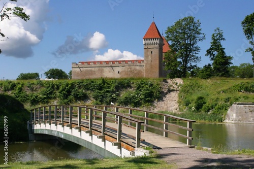 bridge to the castle