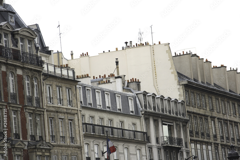 parisian neighborhood with histroic homes