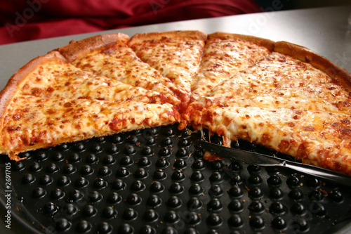 cheese pizza