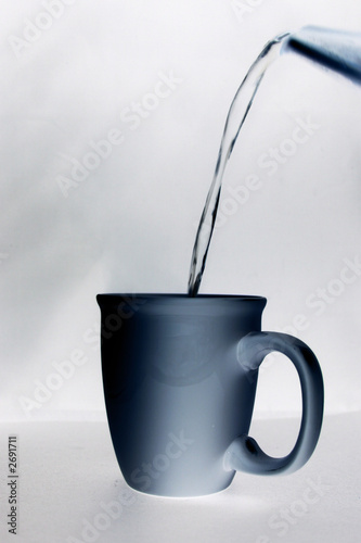 pour