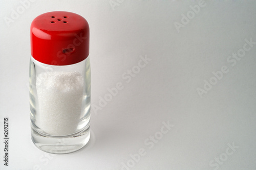 salt shaker horizontal