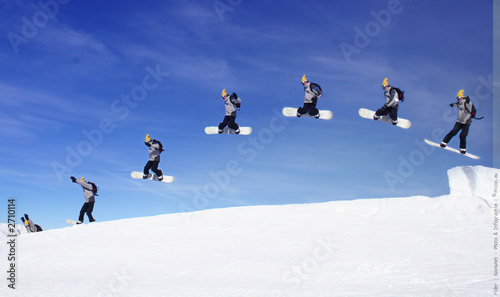 jump snowboard