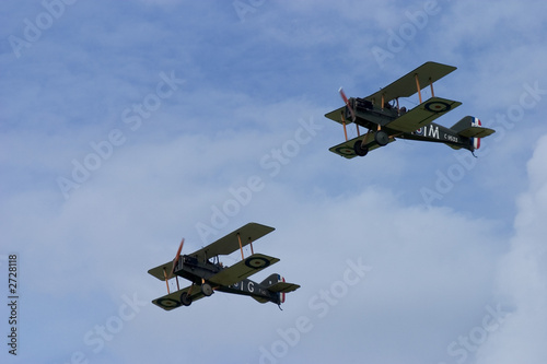 Foto raf se. 5a biplanes in formation