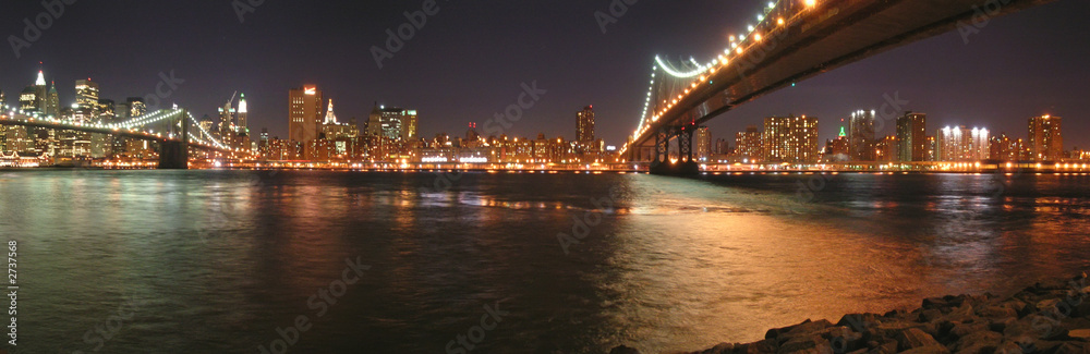 two bridges with brooklyn one by night, new york, panorama - obrazy, fototapety, plakaty 