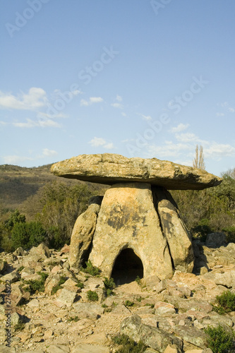 dolmen photo