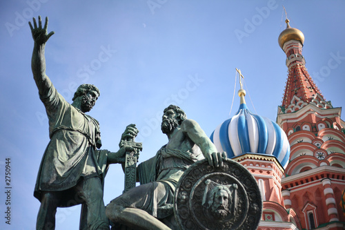 фотографія statue of  minin and pozharsky