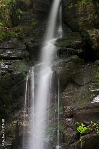 waterfall on the mountains i