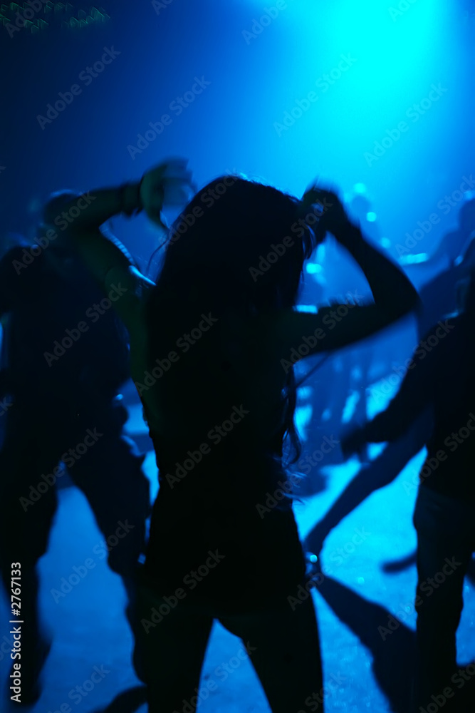 silhouette einer jungen tänzerin silhouette einer jungen tänzerin