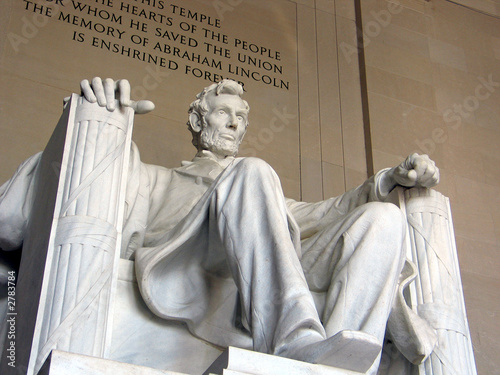 lincoln statue