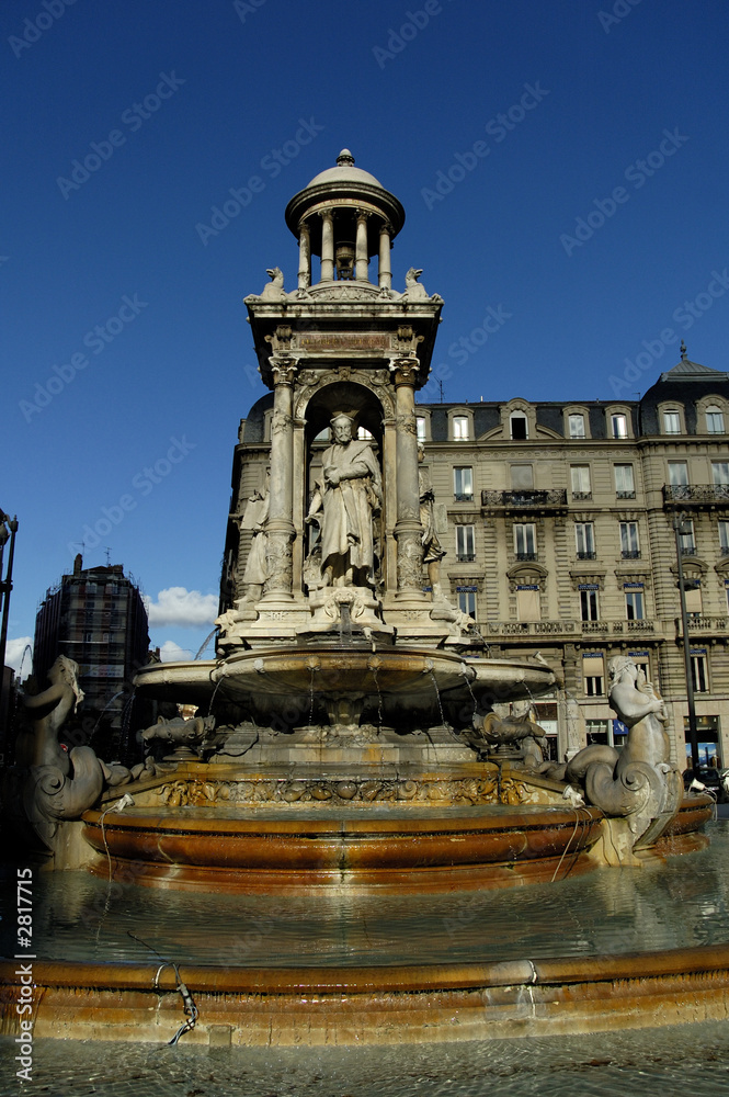 fountain on place des jacobins.