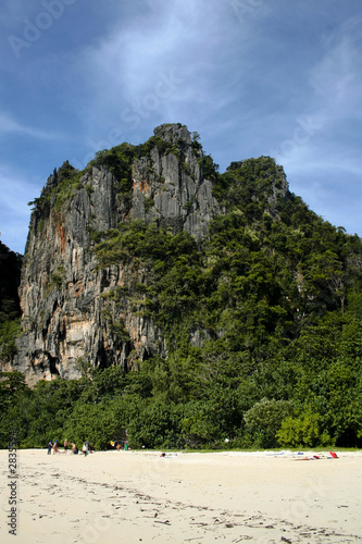 krabi karst © simon gurney