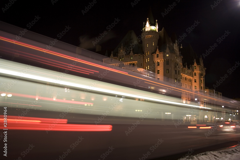 bus blur at night
