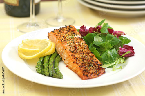 baked salmon with green salad and asparagus