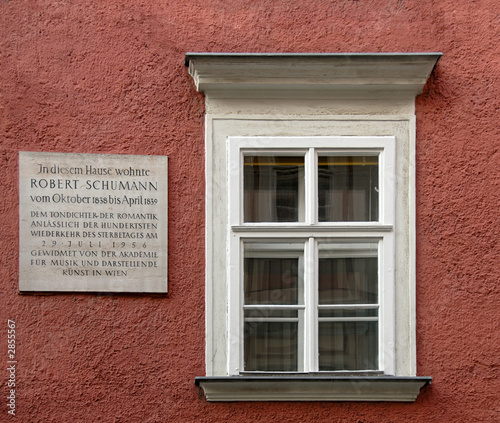 fenster in die vergangenheit photo
