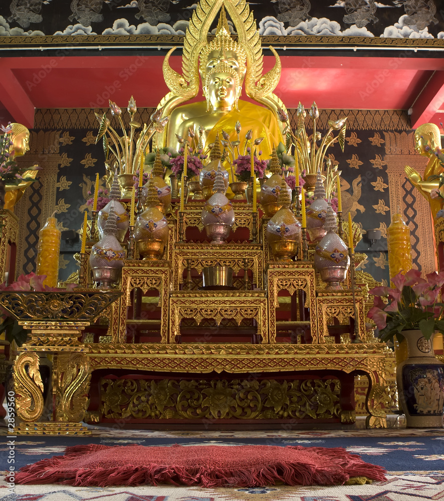 inside the buddhist temple