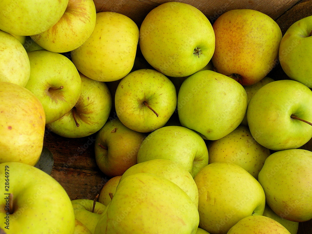 wooden crate of fresh apples