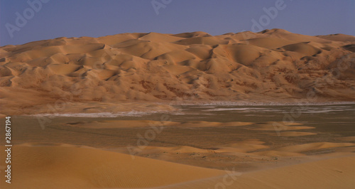 chocolate sauce over dunes