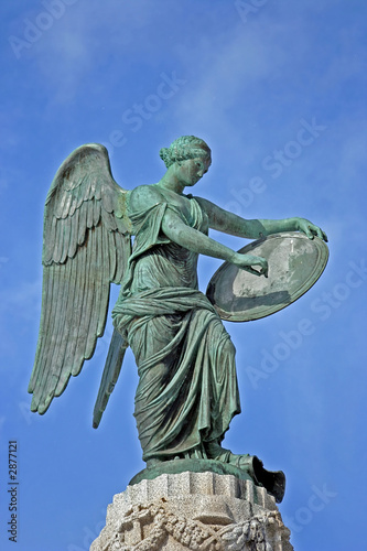 angel statue