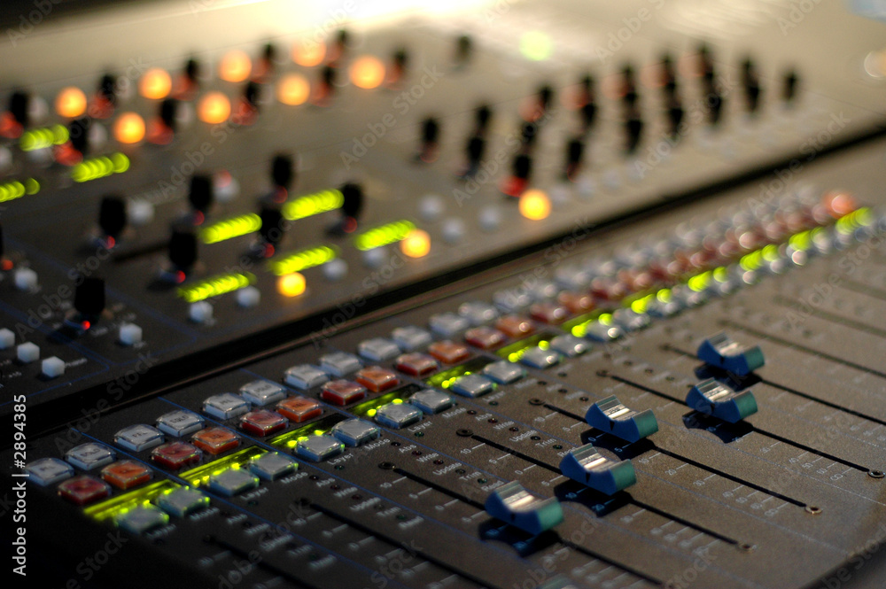 plan large console mixage son plan large console mixage son