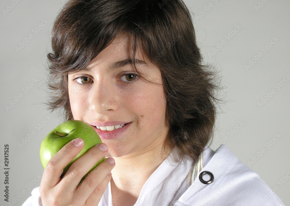 enfant pomme
