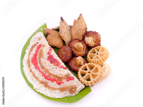 traditional sri lankan sweetmeats plate