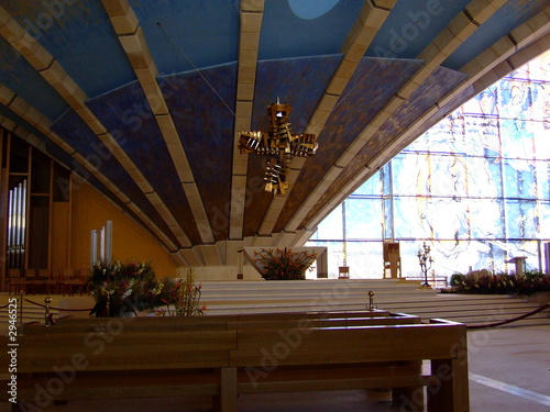 interno della chiesa di s. giovanni rotondo