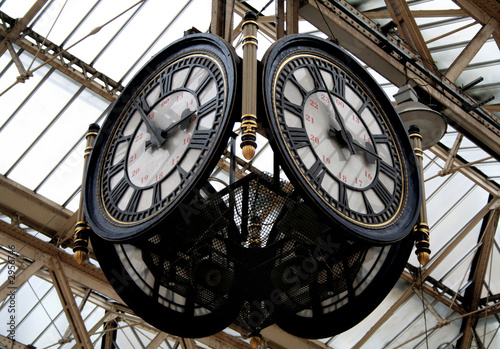 waterloo clock photo