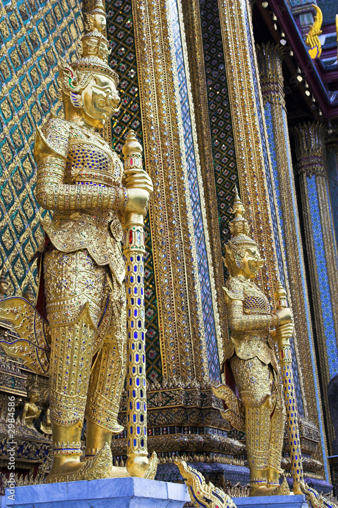 gilded statue, grand palace