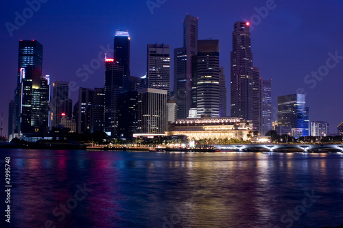 singapore at night © Heintje Joseph Lee