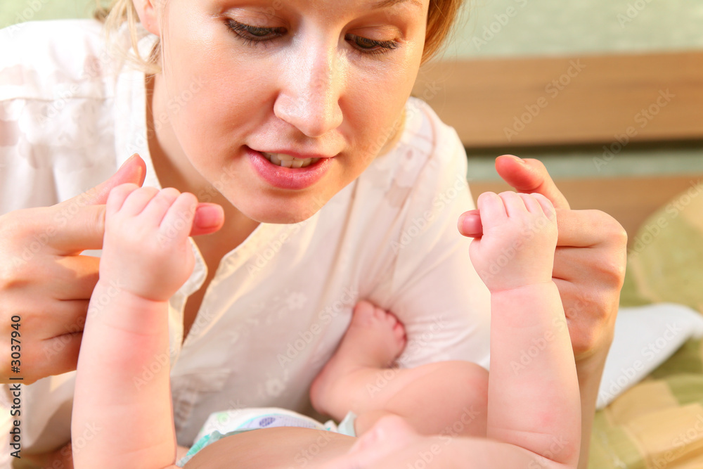 Naklejka premium holding fingers