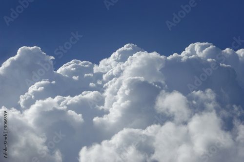 high altitude cumulus clouds