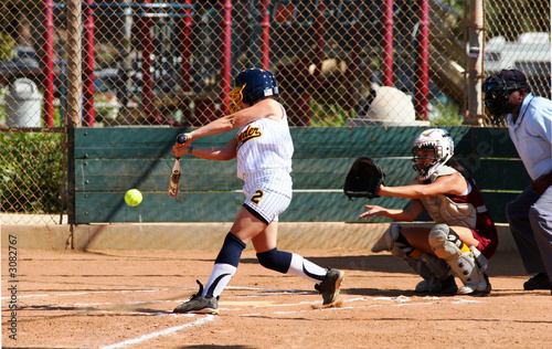 fastpitch softball contact photo