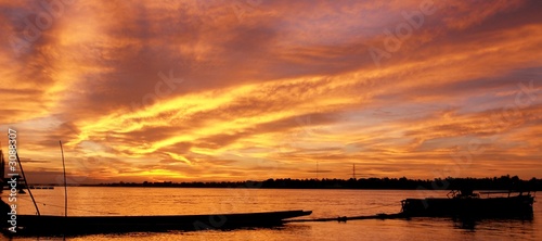 sonnenuntergang am mekong