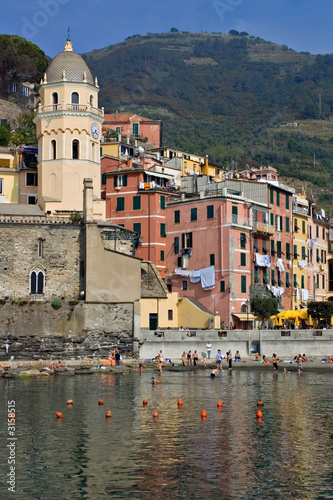 harbor in vernazza