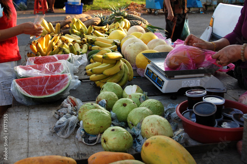 fruits store