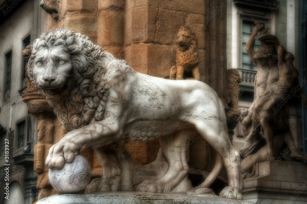 lion sculpture