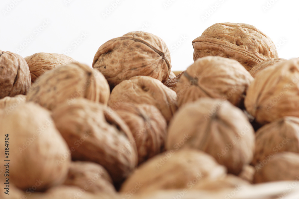 many of walnuts many of walnuts