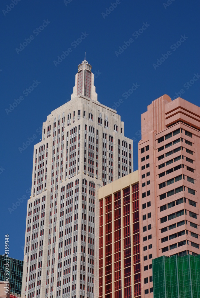 Fototapeta premium old skyscraper