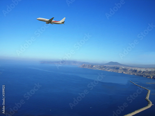 oran- algerie- avion au dessus de la baie d'oran