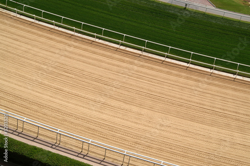 champ de course 4