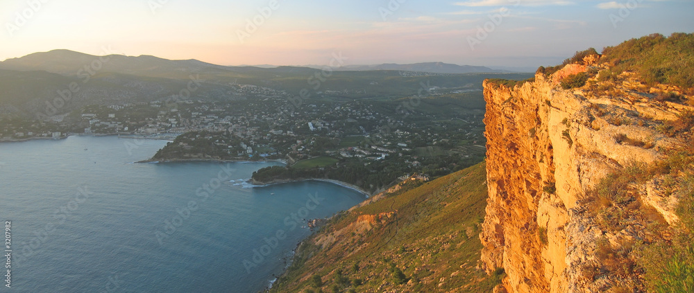 wild red rocks of the cliff of canaille cap and cassis city behi