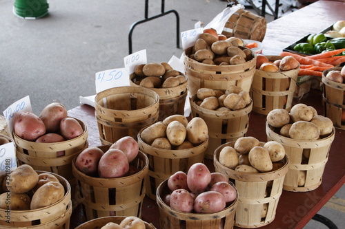 potatos at public market