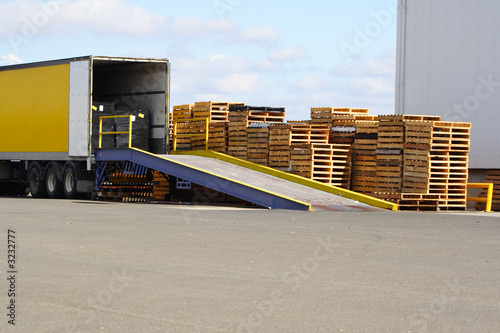 loading ramp photo