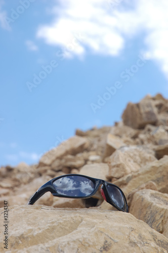 sunglasses on the rock  3 © Alexander Kataytsev